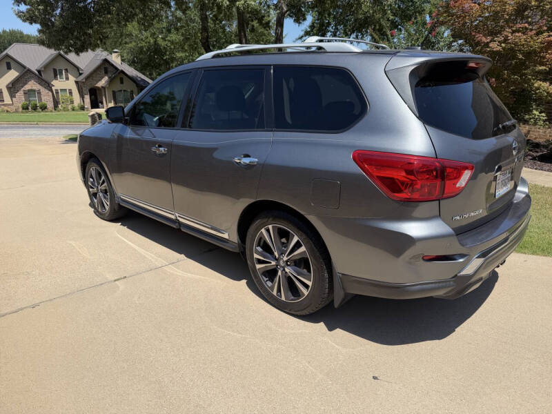 2017 Nissan Pathfinder Platinum