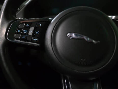 2017 Jaguar XF 35t R-Sport