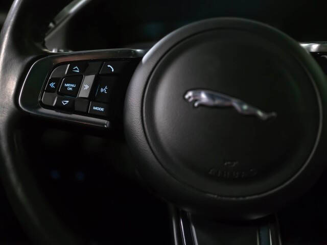 2017 Jaguar XF 35t R-Sport