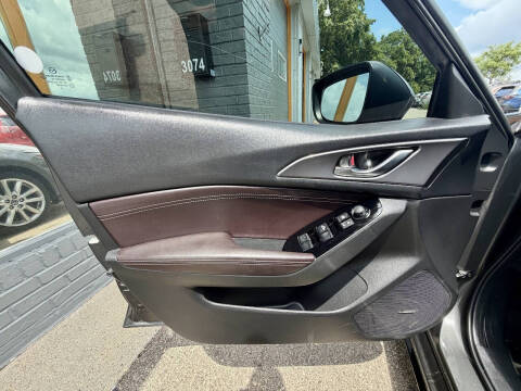 2017 Mazda MAZDA3 Grand Touring