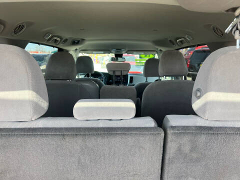 2018 Toyota Sienna LE 8-Passenger