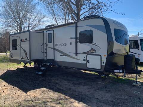 2020 FOR SALE!! Rockwood Ultra Lite 2707WS for sale at S & R RV Sales & Rentals, LLC in Marshall TX