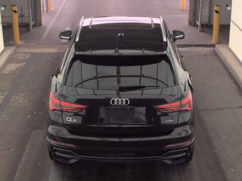 2020 Audi Q3 quattro S line Premium 45 TFSI