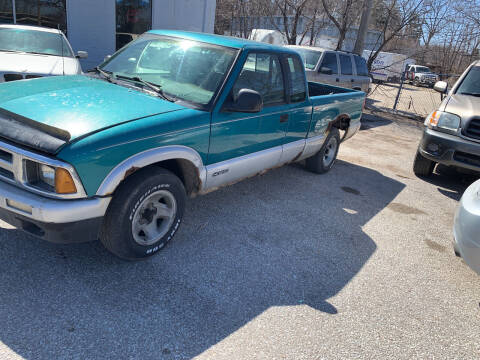 1994 Chevrolet S-10 for sale at SPORTS & IMPORTS AUTO SALES in Omaha NE