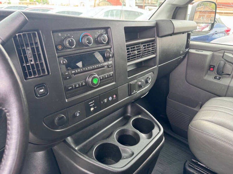 2017 Chevrolet Express LS 2500