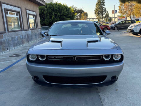 2016 Dodge Challenger SXT