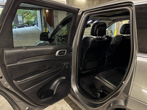 2012 Jeep Grand Cherokee SRT8