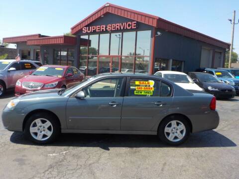 2006 Chevrolet Malibu for sale at Super Service Used Cars in Milwaukee WI