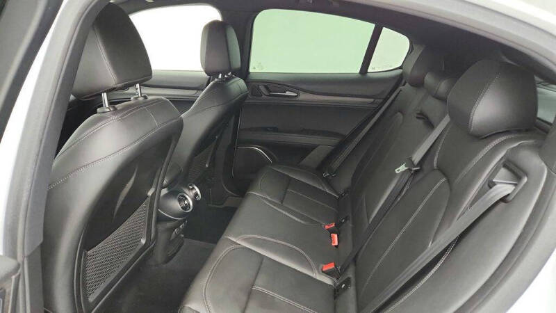 2022 Alfa Romeo Stelvio