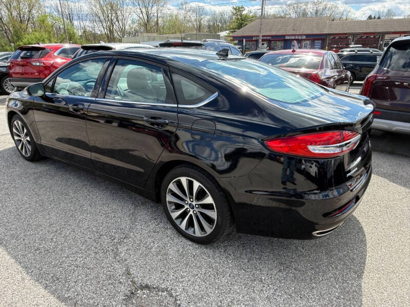 2020 Ford Fusion SE