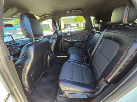 2023 Ford Escape Hybrid ST-Line Select