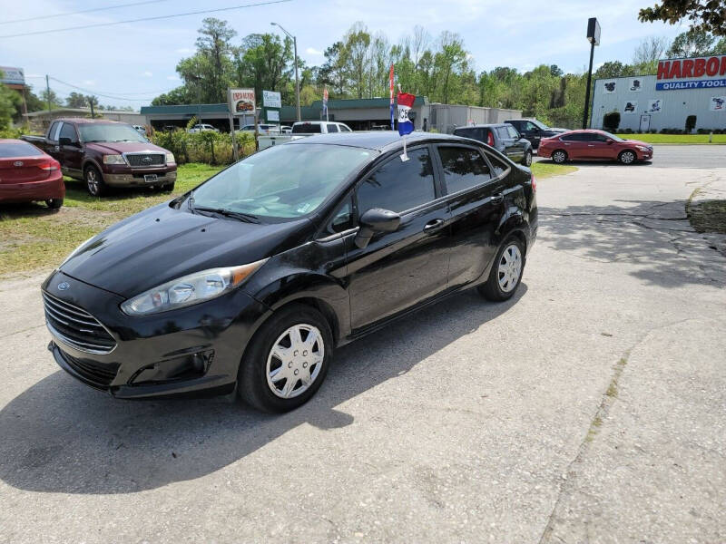 2017 Ford Fiesta S photo 2