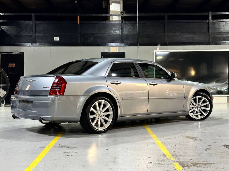 2006 Chrysler 300 SRT-8