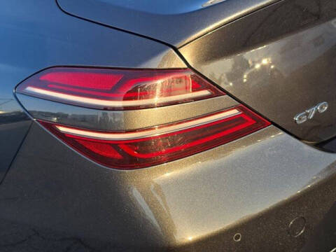 2022 Genesis G70