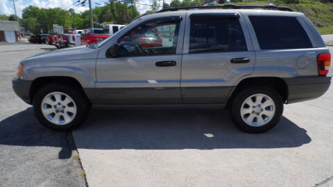 2001 Jeep Grand Cherokee for sale at G AND J MOTORS in Elkin NC