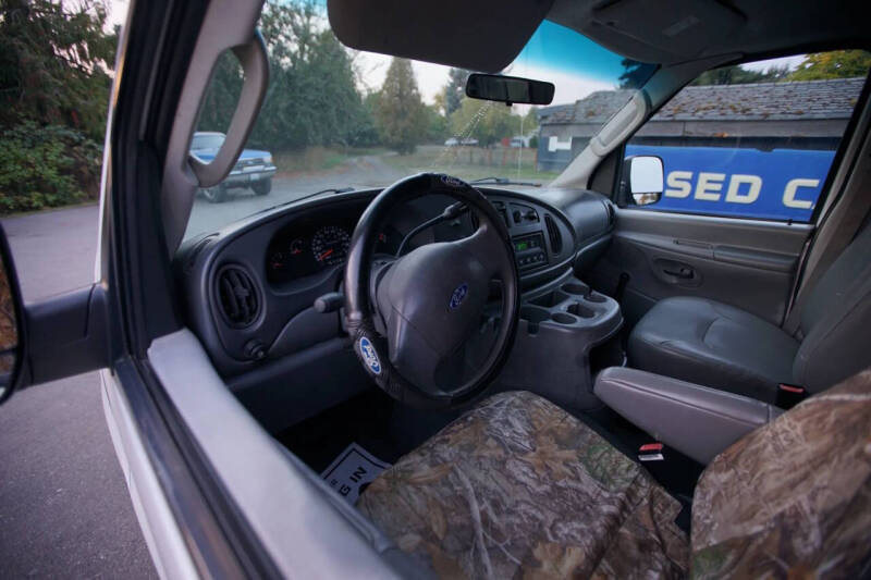 2003 Ford E-Series E-250