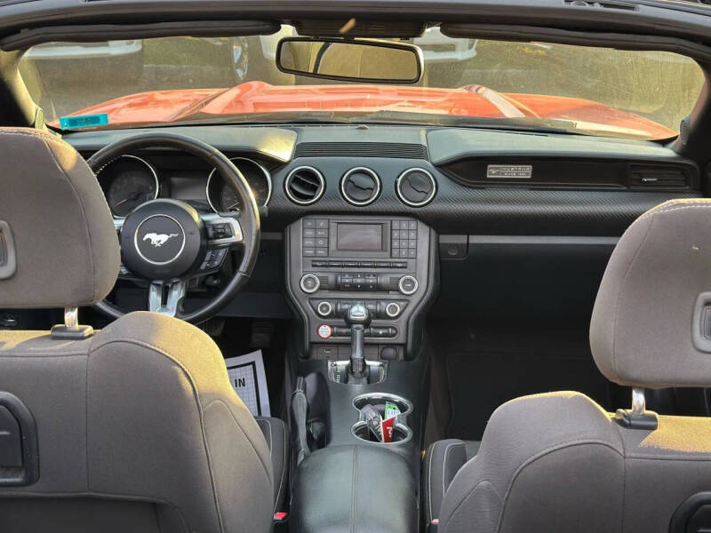 2015 Ford Mustang V6