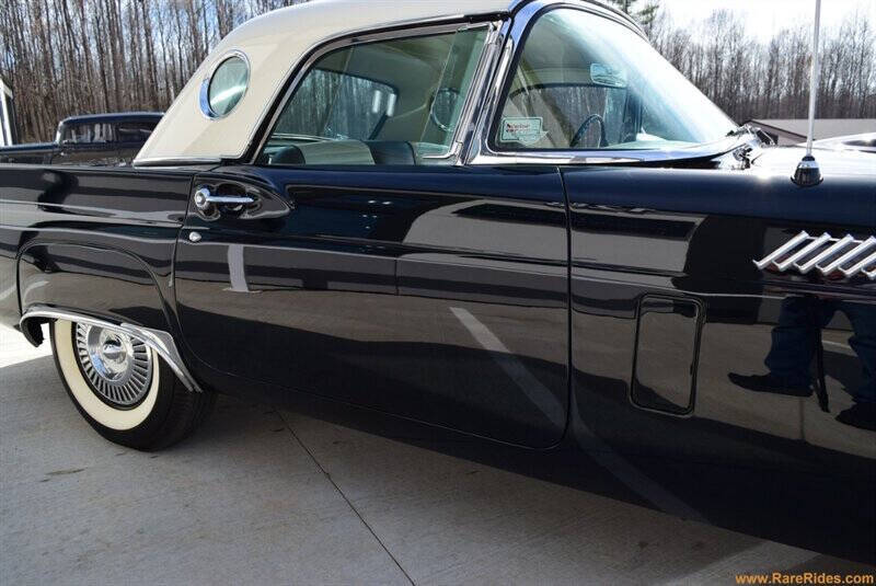 1957 Ford Thunderbird