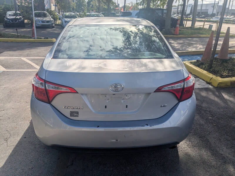 2015 Toyota Corolla LE