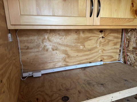 2025 Belmont Trailers Enclosed 24 ft