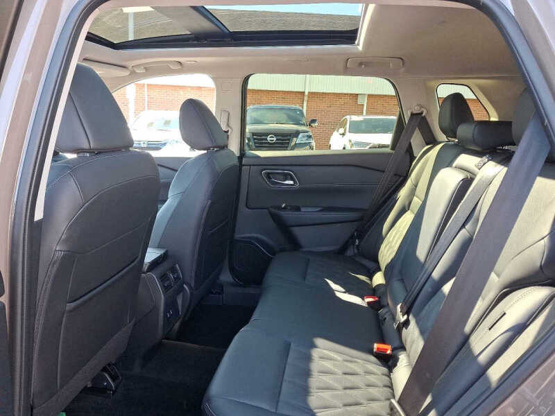 2024 Nissan Rogue Platinum