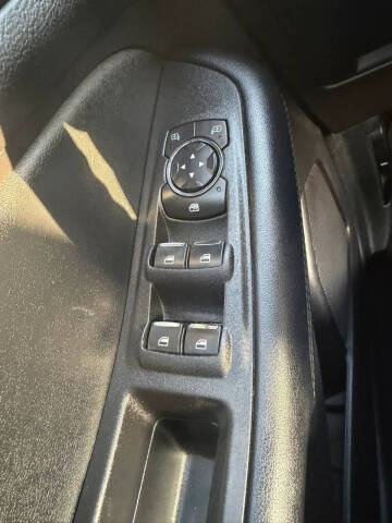 2020 Ford Edge SE