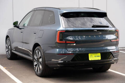 2025 Volvo EX90 Twin Performance Plus 6P