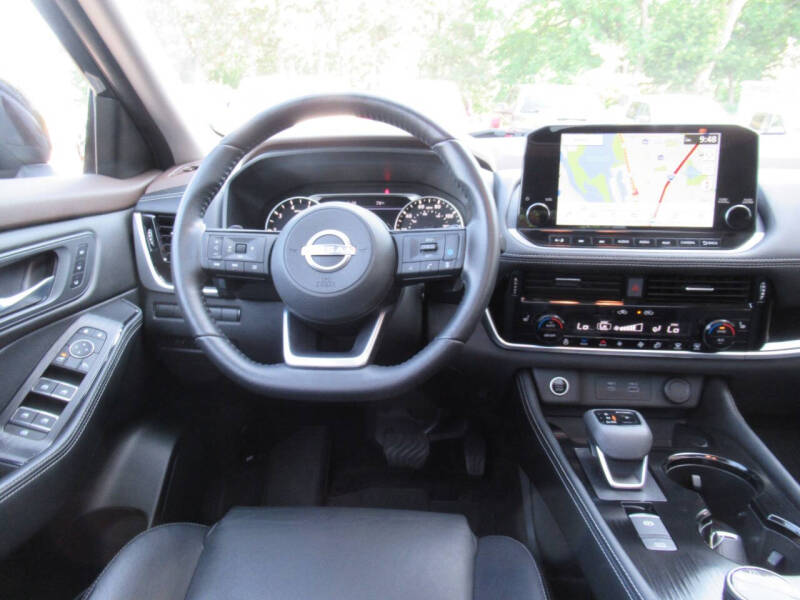 2023 Nissan Rogue SL