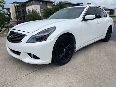 2015 Infiniti Q40 for sale at Zoom ATX in Austin TX