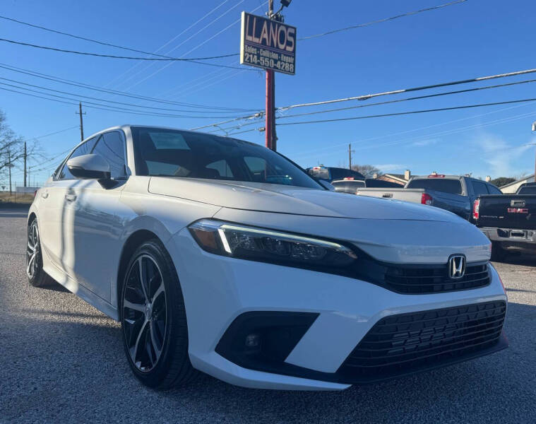 2024 Honda Civic for sale at LLANOS AUTO SALES LLC in Dallas TX
