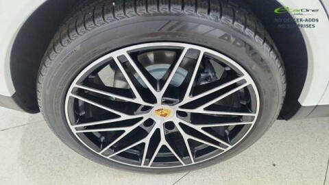 2024 Porsche Cayenne Coupe