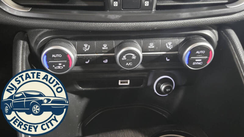 2022 Alfa Romeo Giulia Ti