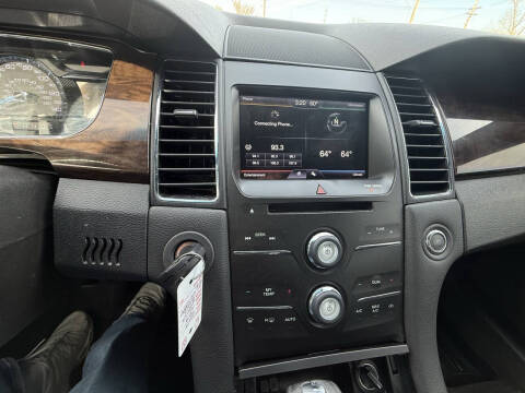 2013 Ford Taurus SEL