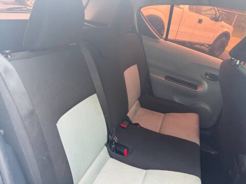 2013 Toyota Prius c Four