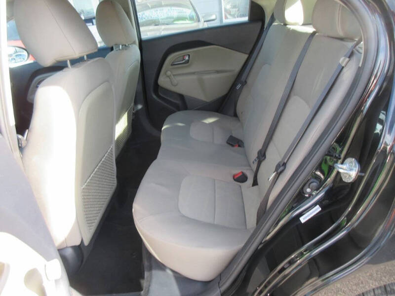 2015 Kia Rio 5-Door LX