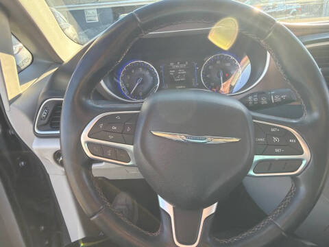 2017 Chrysler Pacifica Touring-L