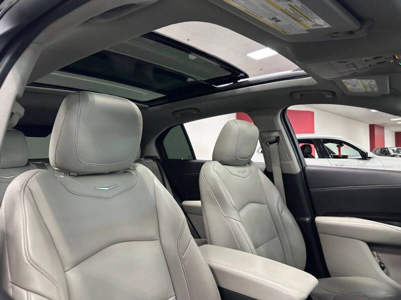 2019 Cadillac XT4 Premium Luxury