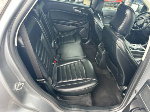 2022 Ford Edge SEL
