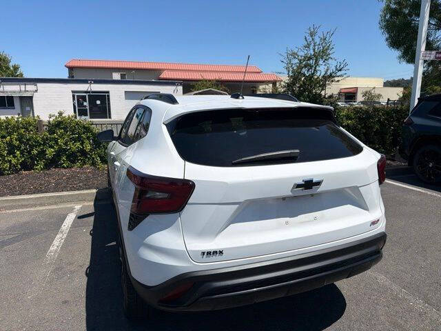 2024 Chevrolet Trax RS