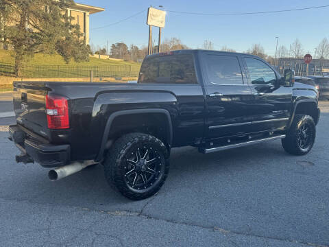 2016 GMC Sierra 2500HD Denali