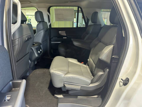 2026 Ford Expedition MAX Active