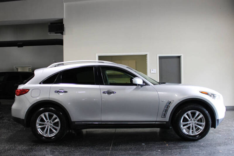 2016 Infiniti QX70