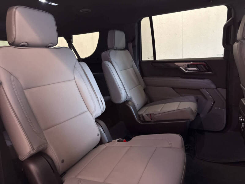 2025 GMC Yukon XL Elevation