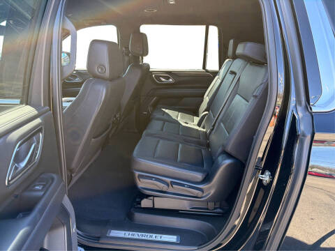 2022 Chevrolet Suburban LT
