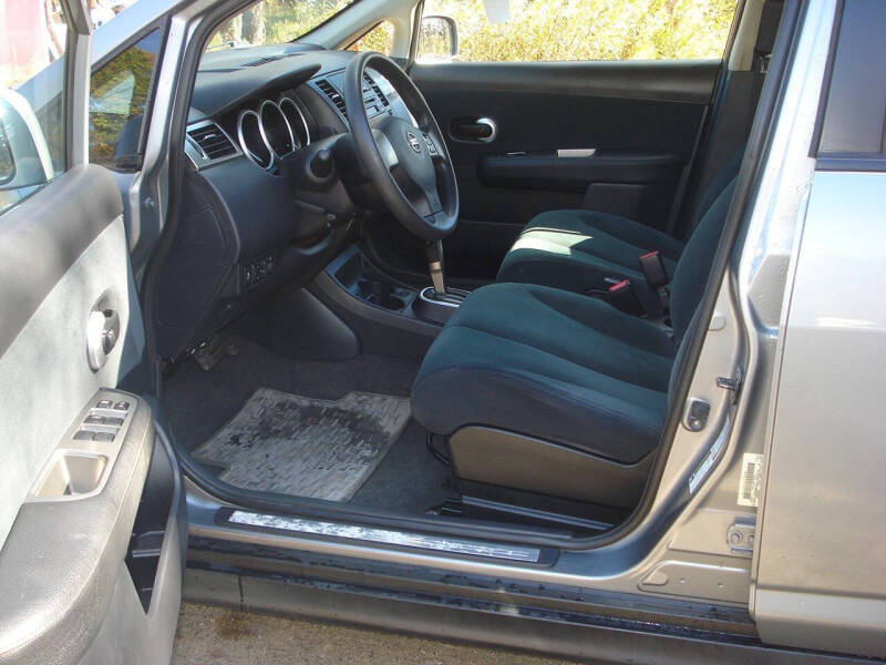 2012 Nissan Versa 1.8 S