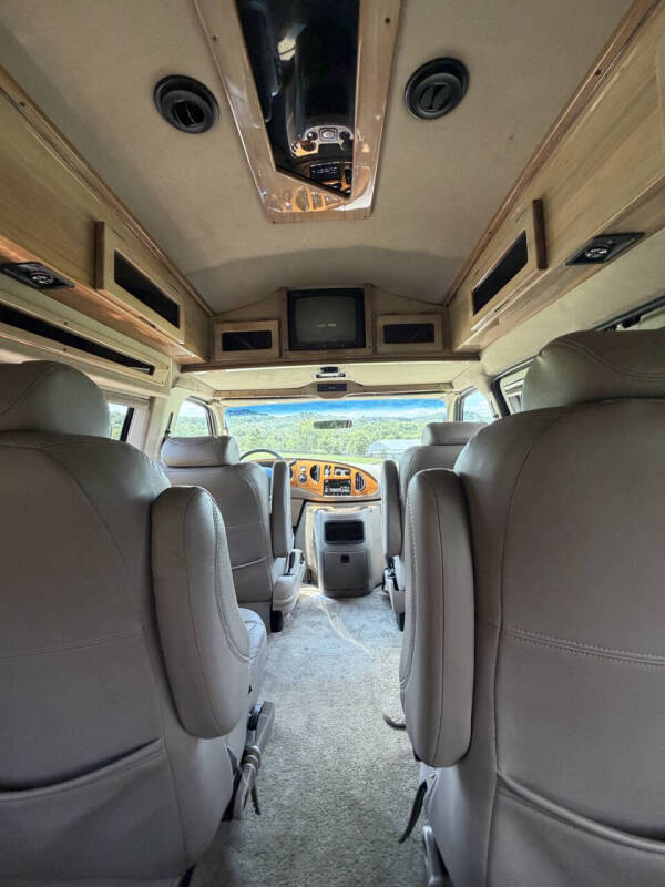 2003 Ford E-Series E-150