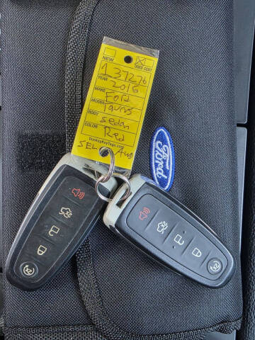 2015 Ford Taurus SEL