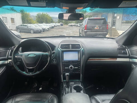 2016 Ford Explorer Platinum