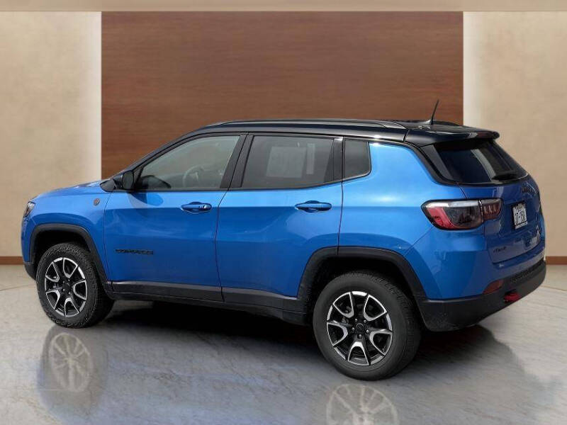 2025 Jeep Compass Trailhawk