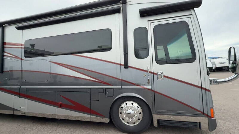 2015 Freightliner XCL Chassis
